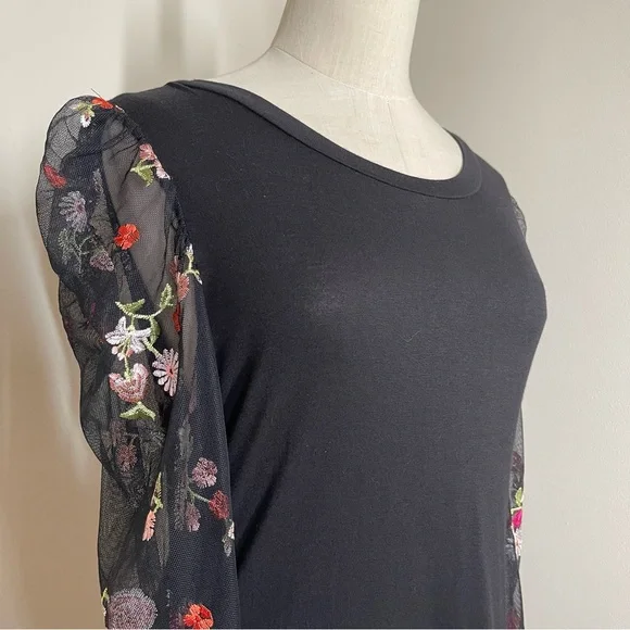 Willow Young Contemporary Black Mesh EmbroideredSleeves Jersey Long Sleeve Top-M - Picture 7 of 11